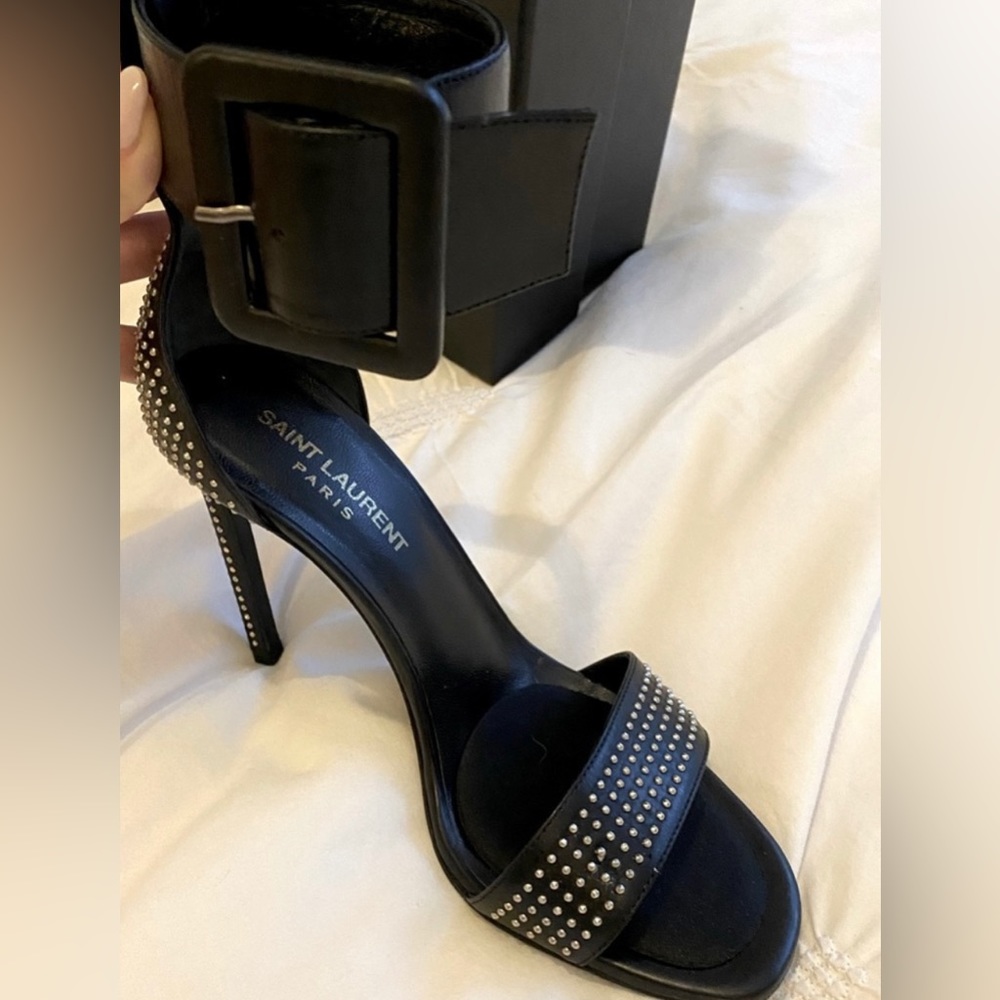 100% Autjentic studded buckle heels. Approx 4” heel. Size 38 pre owned - Picture 2 of 8